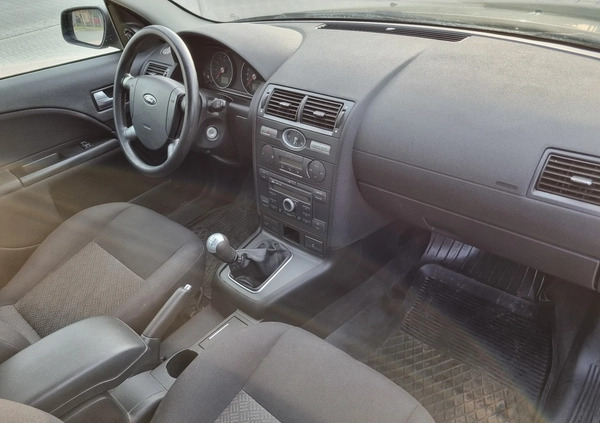 Ford Mondeo cena 4900 przebieg: 133060, rok produkcji 2005 z Limanowa małe 106
